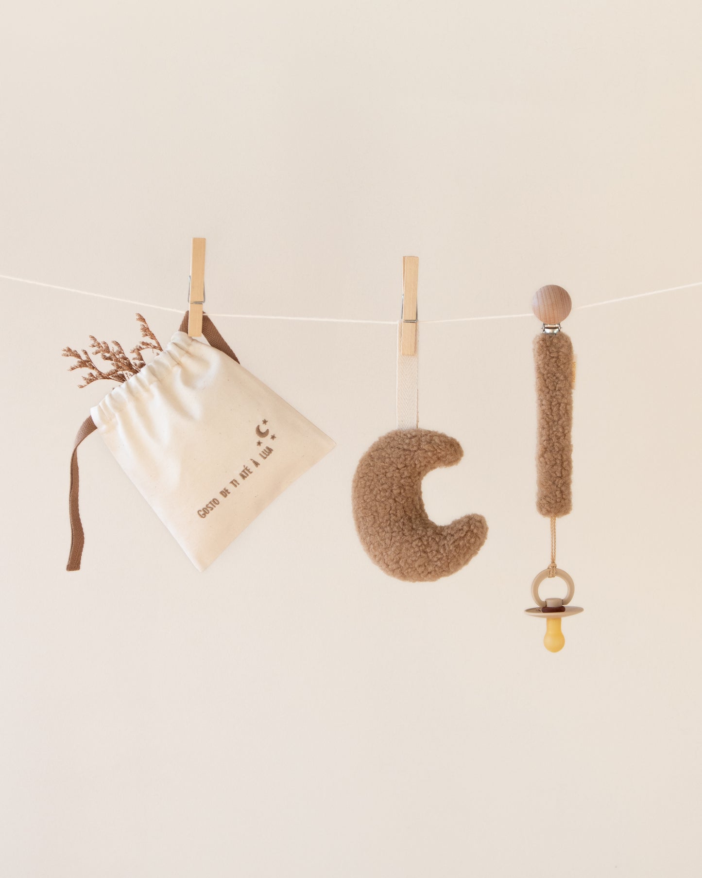 Conjunto lua e prendedor carneirinho