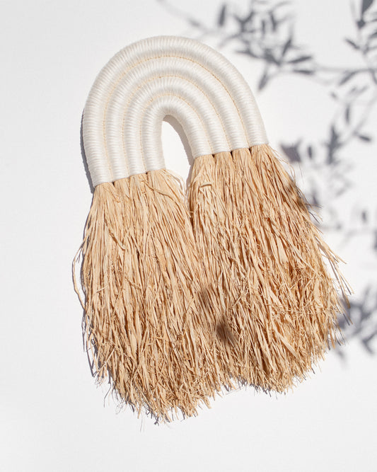 Arco-íris de ráfia natural médio