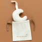lua carneirinho, prendedor lua, teddy moon pacifier holder, beige sherpa, brown sherpa, for babies, pacifier clips, gift ideas for baby, presentes para bebés, guizos e brinquedos para bebés